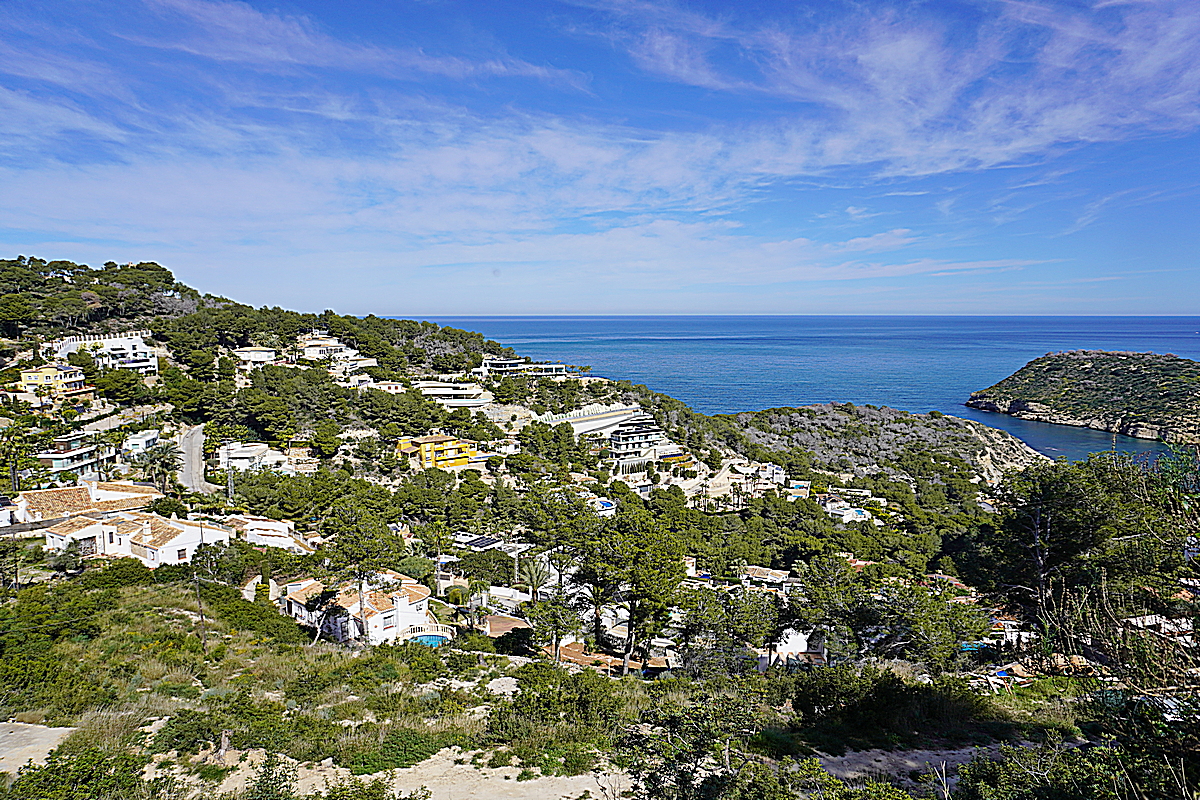 Wonen in Portixol in Jávea met uitzicht op zee en luxe villa’s