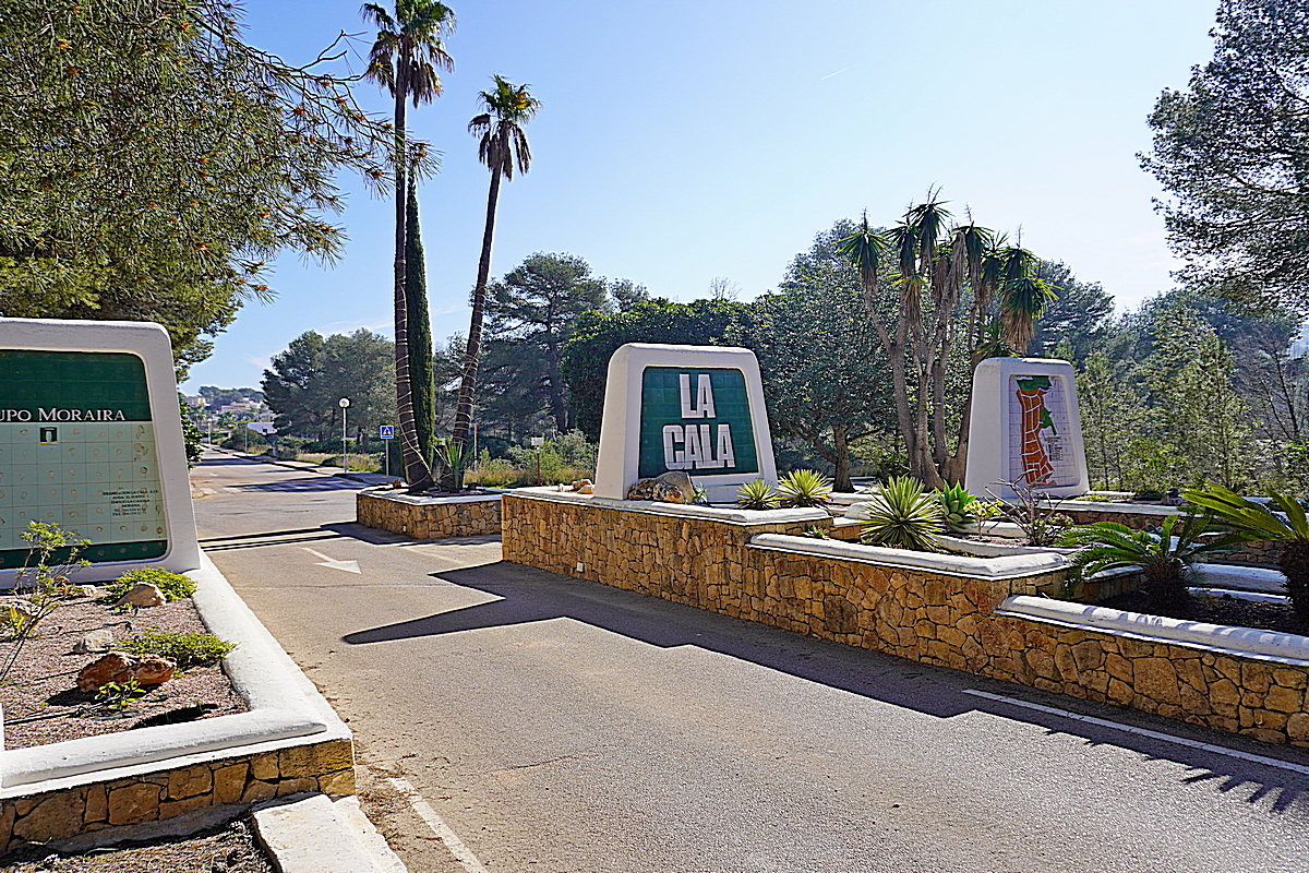 La Cala in Jávea met vlakke percelen en residentiële villa’s aan de Costa Blanca Noord