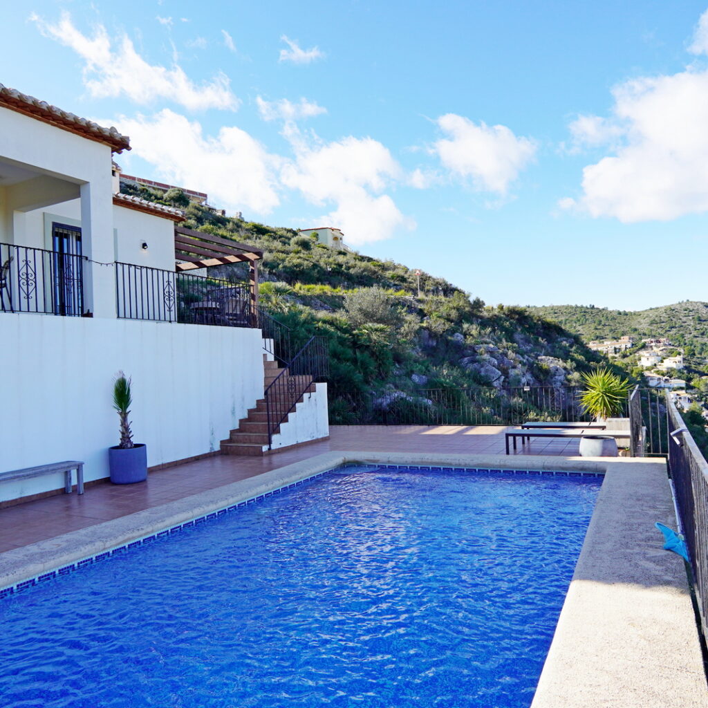 Villa te koop in Pedreguer aan de Costa Blanca Noord.